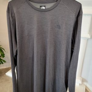 The north face men’s  grey flash dry long sleeve layer shirt Size XL